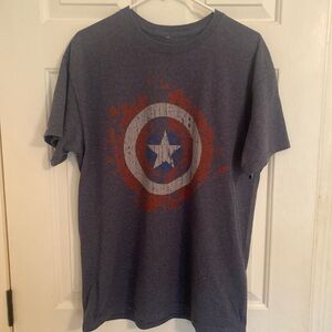 Marvel Captain America Shield T-Shirt - Dark Blue and Red